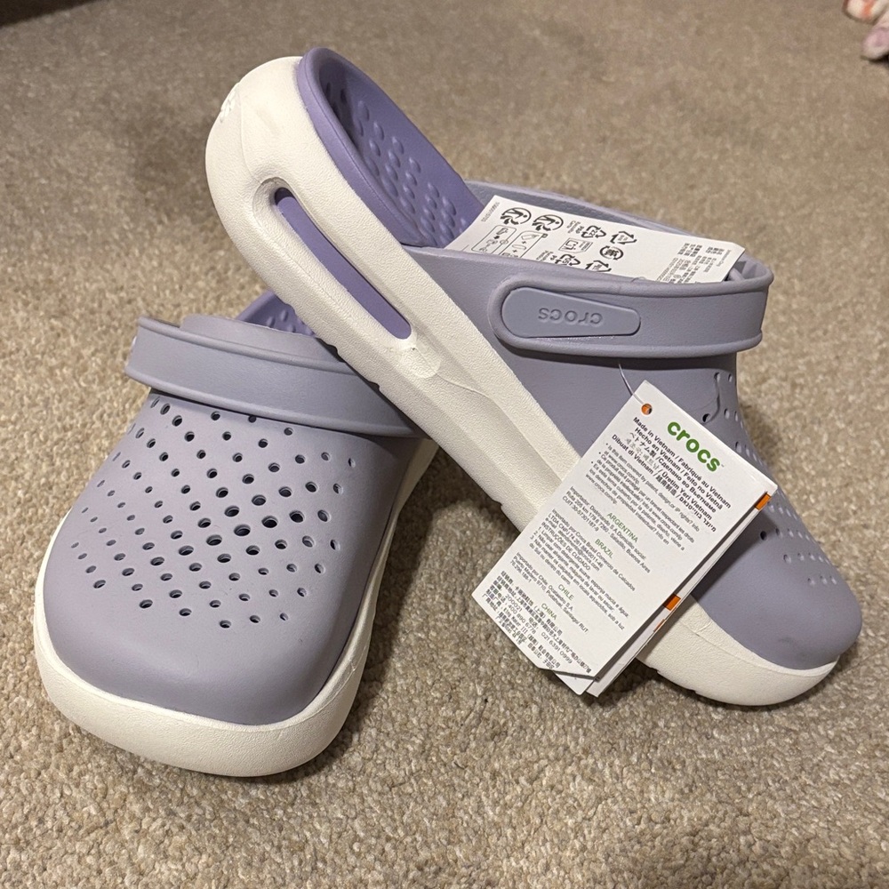 NWT CROCS inmotion clog m5/w7 purple